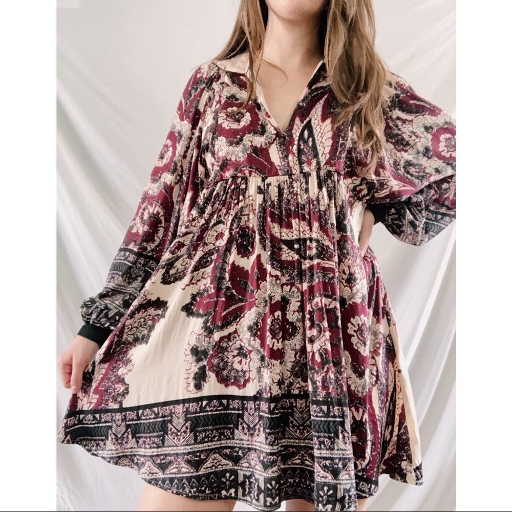 Free People silky floral balloon sleeve dress 🤍